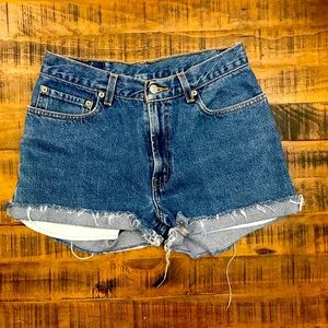 LEVIS SHORTS
